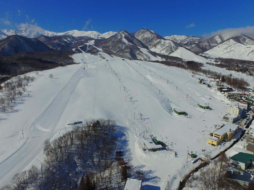 Lodge Yuki Otari Екстериор снимка